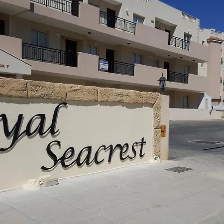 Apartment Ground Floor Leading To Pool Eg5, 2 Bedrooms, Free Wifi Paphos